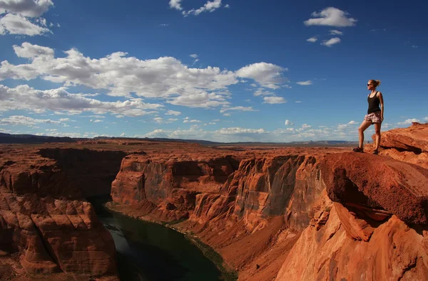 Standing at the Edge - Horseshoe Bend — Stock Photo, Image