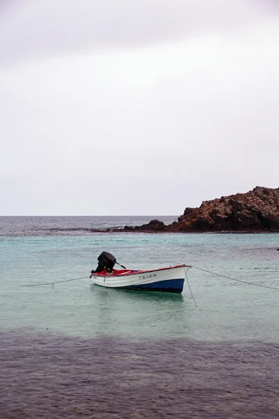 Barca nella baia — Foto Stock