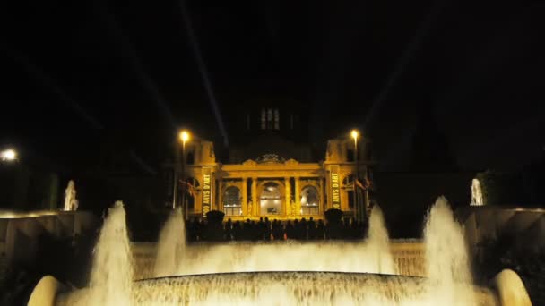 Zingen fonteinen, barcelona — Stockvideo