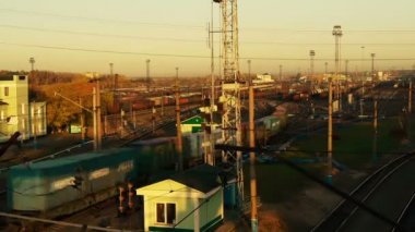 Demiryolu yard