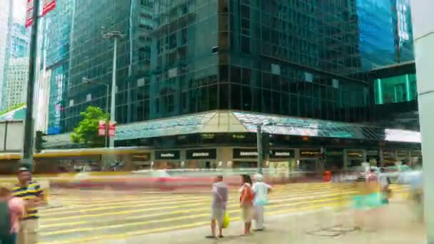 HONG KONG - 3 DE SEPTIEMBRE: Tráfico por la calle en el centro en un día ajetreado, timelapse. 3 de septiembre de 2012, Hong Kong . — Vídeos de Stock