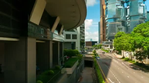 HONG KONG - 3 SETTEMBRE 2012: Scena di strada trafficata con auto e autobus a Hong Kong, timelapse . — Video Stock