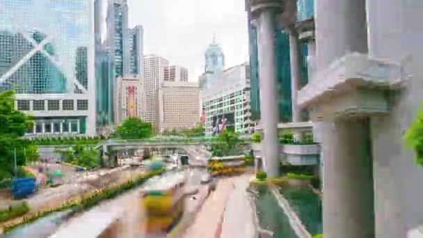 Hong kong - 3 september 2012: drukke straat scène met auto's en bussen in hong kong, timelapse. — Stockvideo