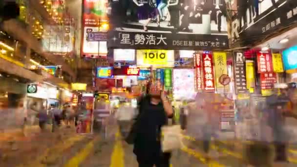 HONG KONG - SEPTEMBER 4, 2012: Street traffic in Hong Kong at night, timelapse. — Stock Video