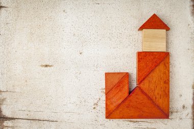 bir kule inşa tangram