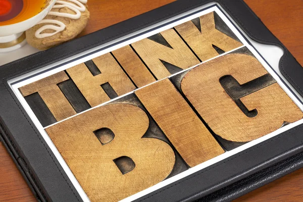 Think big on digital tablet — Stock Photo, Image