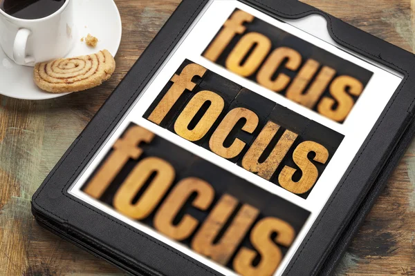 Focus concept op digitale Tablet PC — Stockfoto