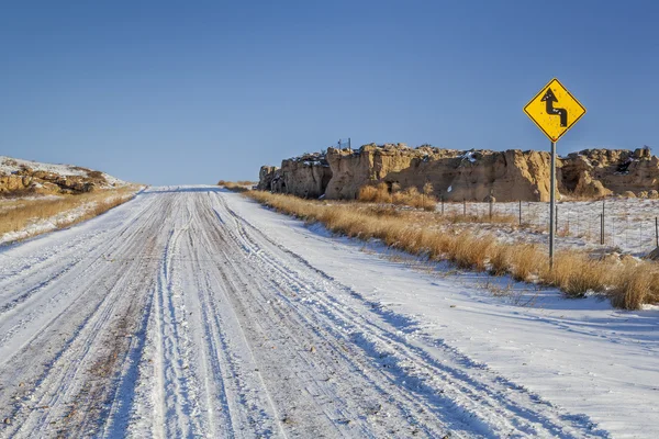 Route de campagne sur prairie — Photo