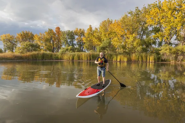 Pagaie debout (SUP ) — Photo