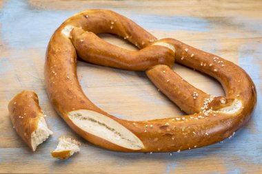büyük pretzel twist