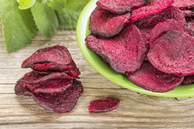 kırmızı pancar cips