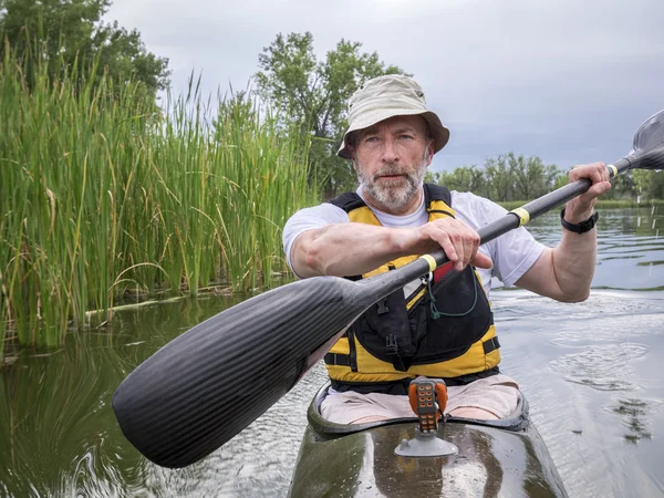 Kayak fitness paddling — Stock Photo, Image