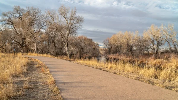 Atardecer Sobre Carril Bici Largo Del Río Poudre Fort Collins —  Fotos de Stock