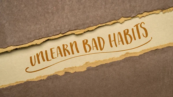 Unlearn Bad Habits Inspiraitonal Note Handwriting Handmade Paper Earth Tones — Foto de Stock