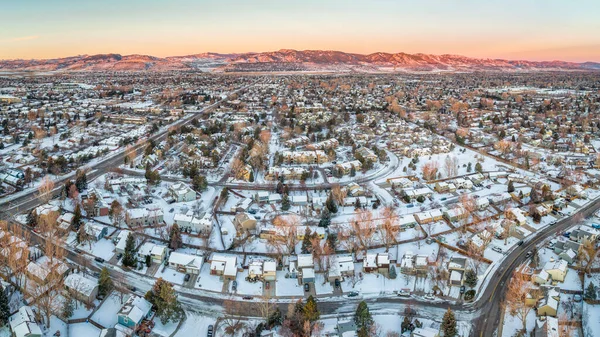 Zimní Úsvit Nad Obytnou Čtvrtí Fort Collins Úpatí Skalistých Hor — Stock fotografie