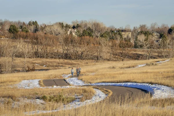 Fort Collins Usa Januari 2022 Familjer Njuter Varm Lugn Vintereftermiddag — Stockfoto