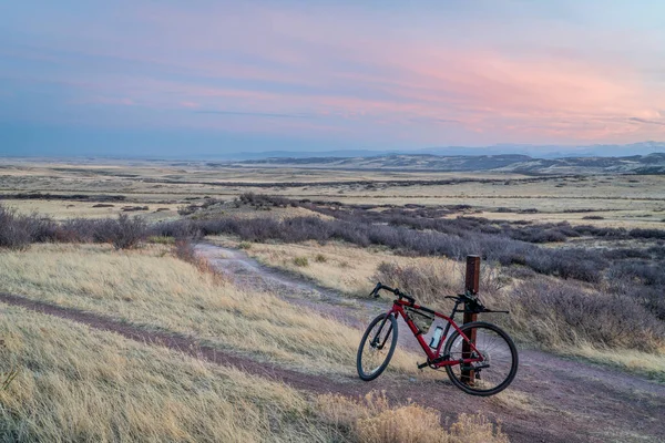 Dusk Northern Colorado Foothills Prairie Gravel Bike Trail Crossing Soapstone — Stock Photo, Image