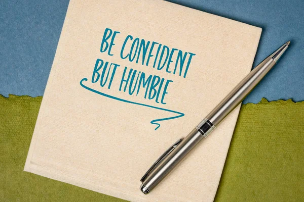 Confident Humble Inspirational Note Handwriting Napkin Personal Development Concept — Stock Photo, Image