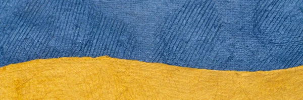 Wellenförmiges Papier Abstrakt Den Farben Der Ukrainischen Nationalflagge Blau Und — Stockfoto