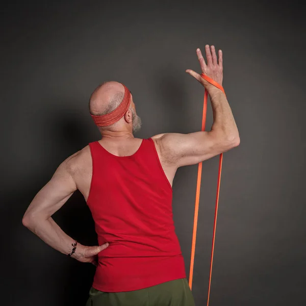 Retrato Cabeça Ombro Homem Idoso Final Dos Anos Exercitando Com — Fotografia de Stock