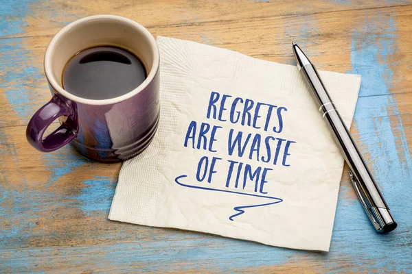 Regrets Waste Time Inspirational Reminder Handwriting Napkin Cup Coffee Mindset — Zdjęcie stockowe