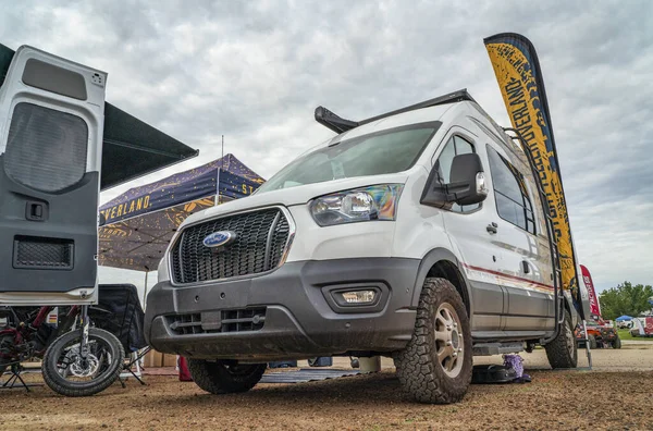 Loveland Usa August 2022 Storyteller Overland Mode 4X4 Camper Van — ストック写真