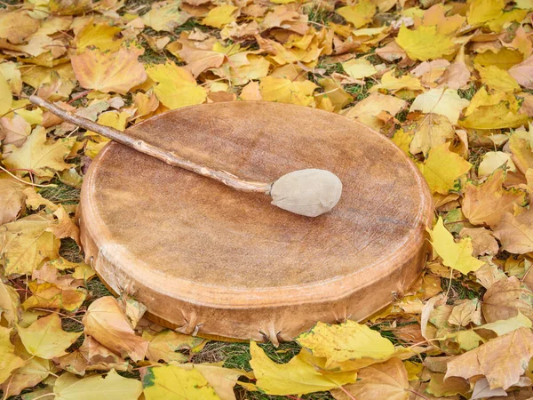 Handmade Native American Style Shaman Frame Drum Covered Goat Skin — Stock Photo, Image