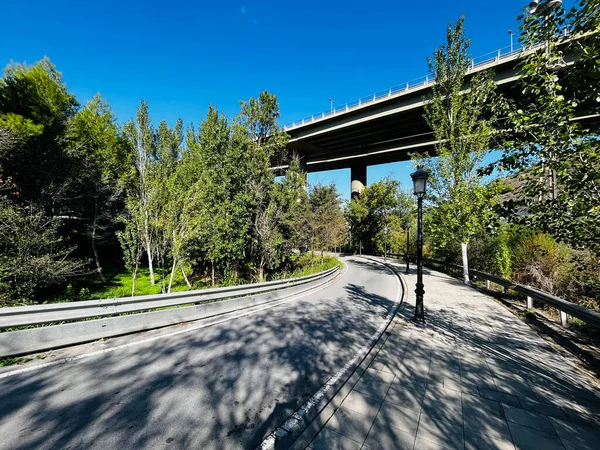 Förhöjd Bro Motorväg Som Passerar Genom Floden Llobregat Och Staden — Stockfoto