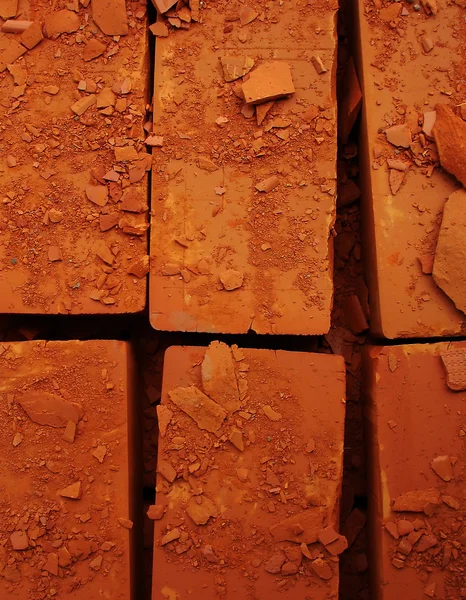 Damaged bricks — Stock Photo, Image
