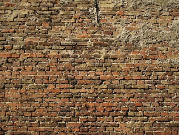 Alte grunzige Ziegelmauer — Stockfoto