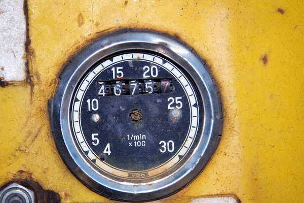 Grunge dashboard of an old abandoned vehicle — Stock Photo, Image