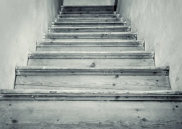 Staré schody do podkroví — Stock fotografie