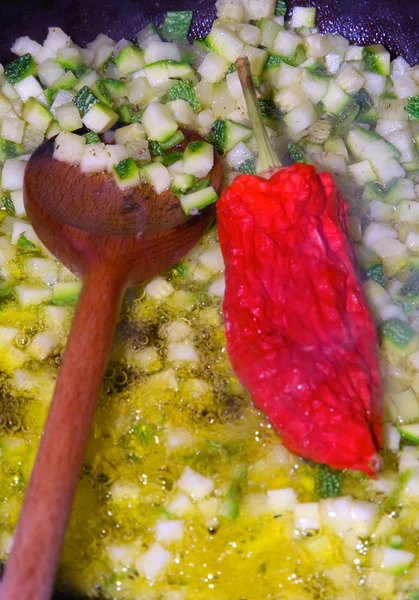 Preparazione di piatti vegetariani — Foto Stock