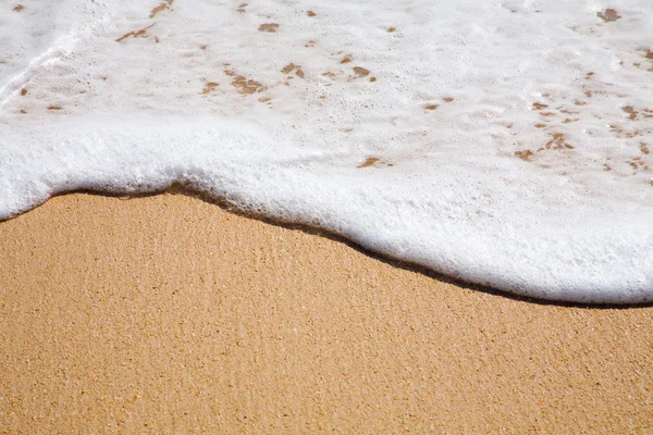 Beautiful surfing tropical sand beach — Stock Photo, Image