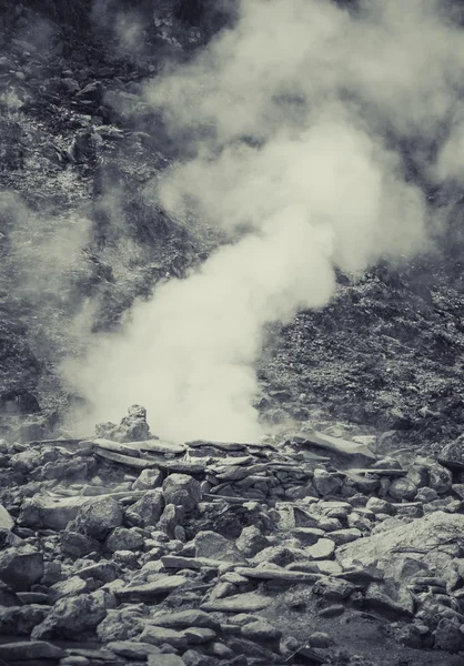 Ζεστό άνοιξη στην ινδονησιακή vulcano aerea — Φωτογραφία Αρχείου