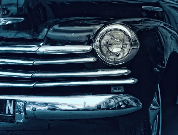 Λεπτομέρεια πρόσοψη vintage αυτοκινήτων — Φωτογραφία Αρχείου
