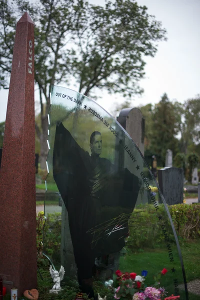 Memorial at Falco´s grave — 图库照片