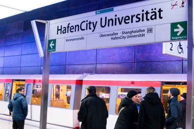 Hamburg yeni hafencity istasyonu