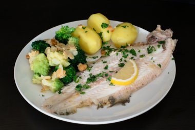 Dover sole balık yemek