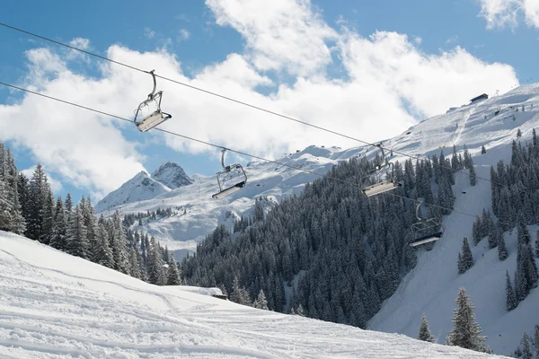 Wyciągu narciarskiego w dolinie montafon — Zdjęcie stockowe