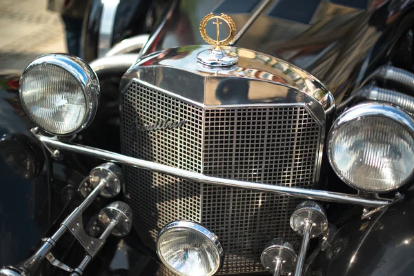 エクスカリバーの古典的な車の詳細 — ストック写真