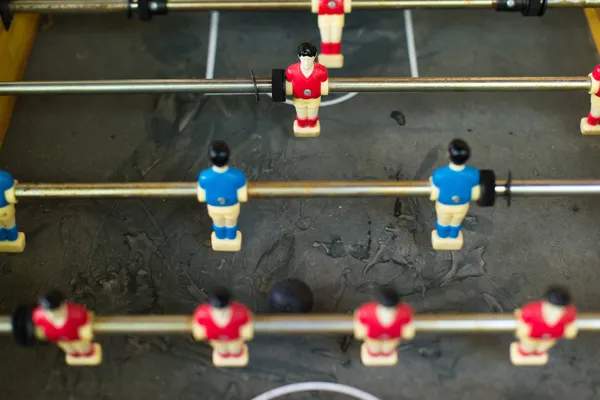 Jogo de mesa de futebol velho e degradado — Fotografia de Stock