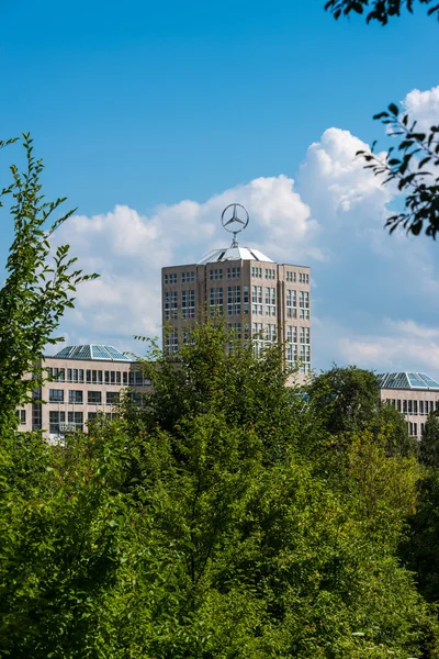 Daimler huvudkontor — Stockfoto