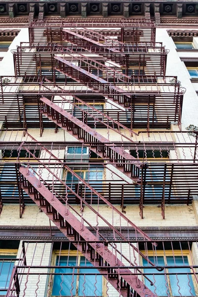 Típica fachada de Nueva York — Foto de Stock