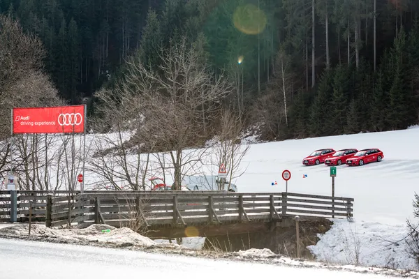 Audi jazdę — Zdjęcie stockowe