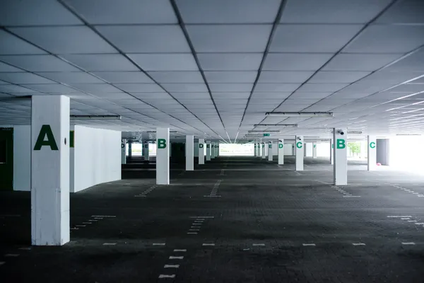 Verlassener Parkplatz — Stockfoto