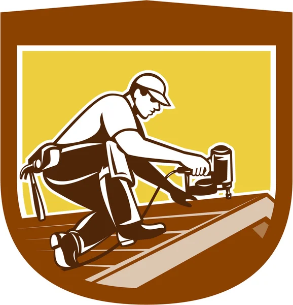 Roofer tejado trabajador cresta escudo retro — Vector de stock