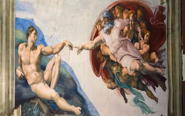 18 Ocak 2022, AUCKLAND, NEW ZEALAND: Auckland, Yeni Zelanda 'daki Michelangelo sergisi sırasında Michelangelo' nun Sistine Şapeli 'ndeki tablosunda Adem' in yaratılışının yakın plan fotoğrafı.