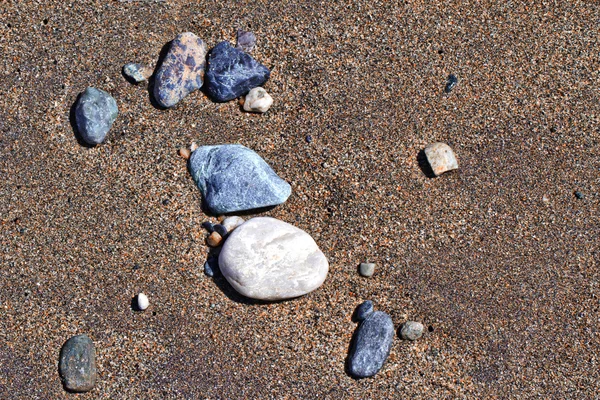 Pietre sulla sabbia — Foto Stock
