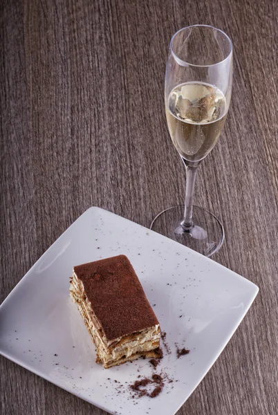 Kuchen und Wein — Stockfoto